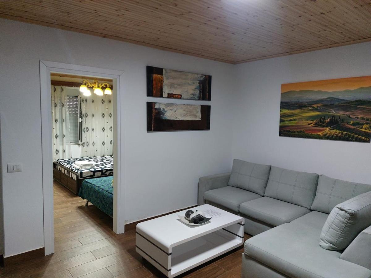 Herta Apartment Μπεράτ Εξωτερικό φωτογραφία